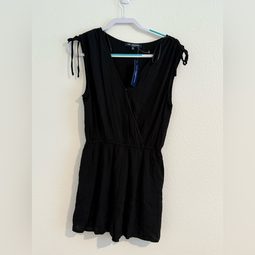 NWT Women’s size L One Clothing Black Romper